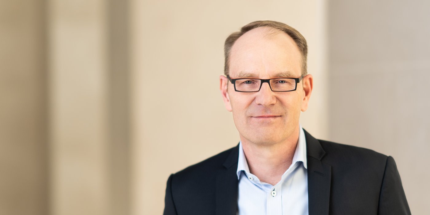 Dr. Kai Goretzky<br/>LL. M. (London)