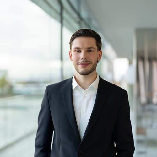 Maurice Niwek Maurice Niwek