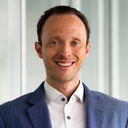 Alexander Reiner<br/>LL.M. (Leiden/Den Haag) Alexander Reiner<br/>LL.M. (Leiden/Den Haag)