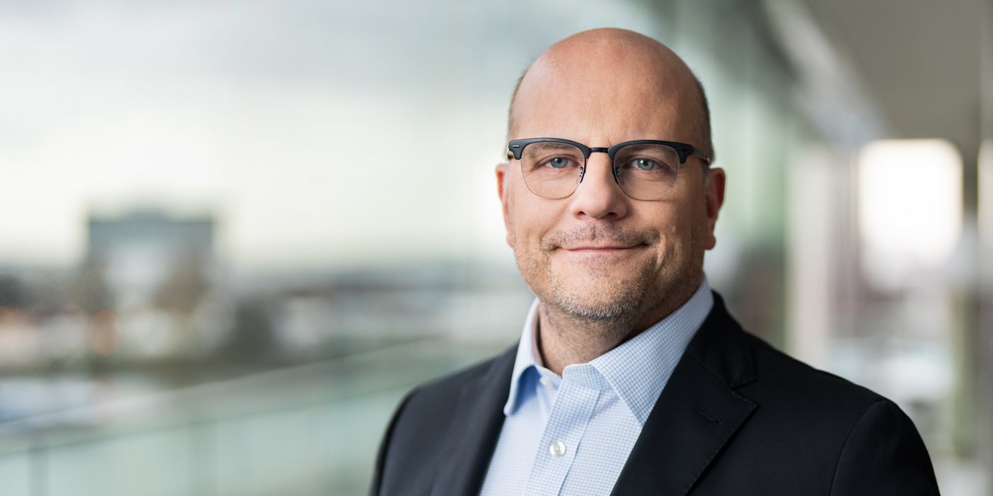 Dr. Gunnar Knorr Dr. Gunnar Knorr